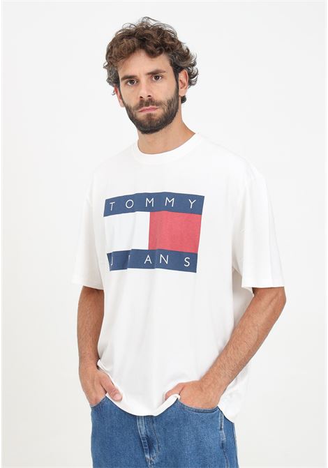White short sleeve t-shirt for men with maxi flag print TOMMY JEANS | DM0DM18547YBHYBH